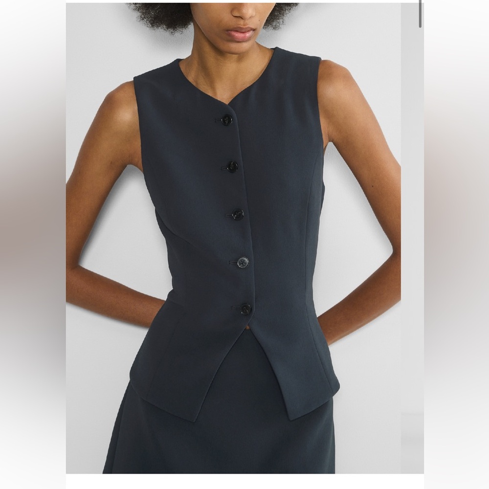 Aritzia Wilfred Vest Top in Navy BNWT